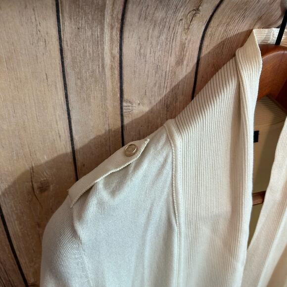 White House Black Market  long cream colored sweater, with front pockets - Picture 2 of 6